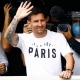الأرجنتيني ليونيل ميسي يصل إلى باريس للتوقيع على عقد انضمامه لباريس سان جيرمان