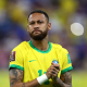 نيمار جونيور دا سيلفا بقميص المنتخب البرازيلي ون ون winwin كأس العالم 2022 (Getty)