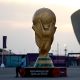 تمثال لكأس العالم لكرة القدم يقف خارج استاد لوسيل، الذي سيستضيف المباراة النهائية خلال مونديال قطر 2022 غيتي ون ون win win (Getty)
