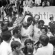 الأسطورة البرازيلية بيليه يرفع كأس العالم 1970 (Getty/غيتي) ون ون winwin