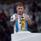 الأرجنتيني ليساندرو مارتينيز يحتفل بكأس العالم (Getty)
