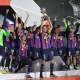 احتفال لاعبي برشلونة بلقب كأس السوبر الإسباني (Getty)