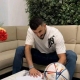 أيمن حسين يوقع للرجاء الرياضي المغربي(winwin)