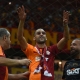 المغربي حكيم زياش أثناء تقديمه لاعباً جديداً في صفوف غلطة سراي التركي (Getty) ون ون winwin