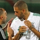 إسلام سليماني (يمين) رفقة جمال بلماضي في مباراة سابقة لمنتخب الجزائر winwin ون ون twitter/elmaouid_dz