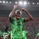مهاجم منتخب نيجيريا فيكتور أوسيمين قاد فريقه للفوز على الكاميرون
