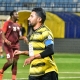 حكم يُغير قراره فجأة في الدوري الأردني خلال مباراة فريق الحسين اربد ون ون winwin facebook/AlhusseinJOSC